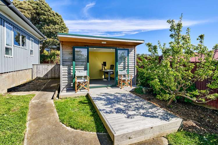 15 Tukanae Street Strathmore Park_13