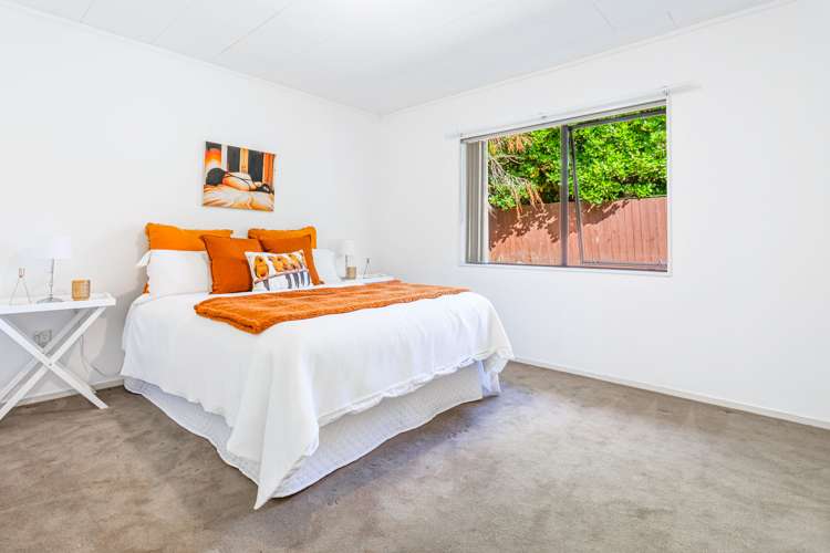 2/194 Waimumu Road Massey_11