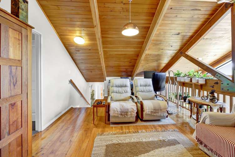 9 Elizabeth Grove Stratford_37