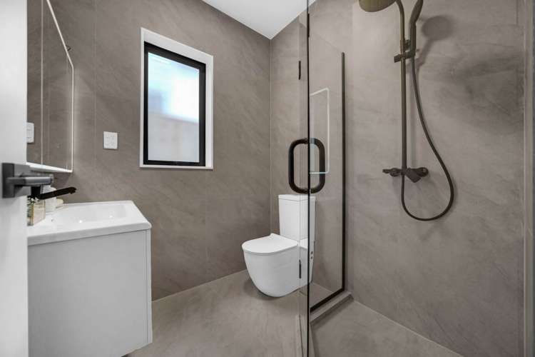 44 Ascent Street Flat Bush_21