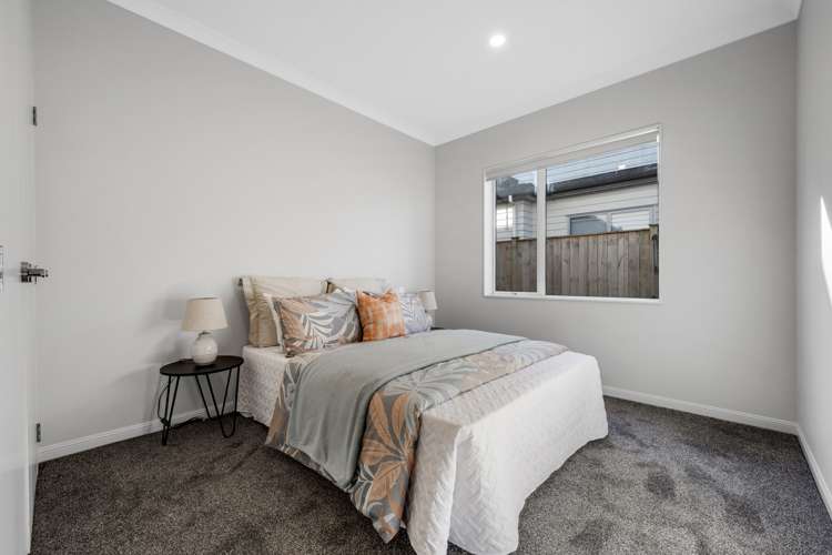 24 Castlederg Drive Flat Bush_24