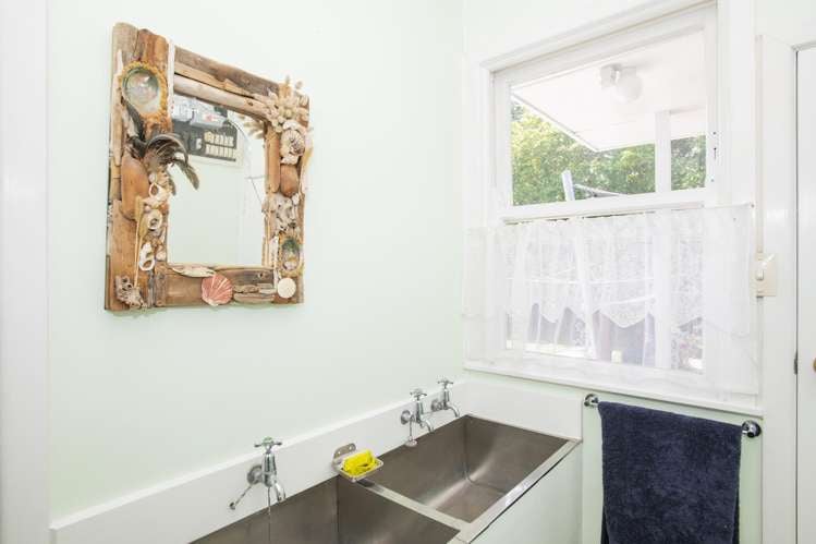 541 Childers Road Te Hapara_18