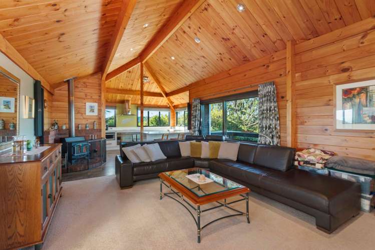 438 Pinnacle Hill Road Bombay_12