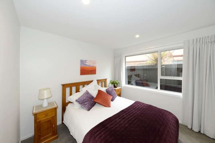 2/11 Ludecke Place Sockburn_14