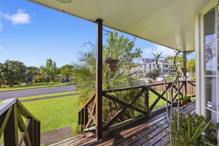 2/1 Raddock Place Farm Cove_14