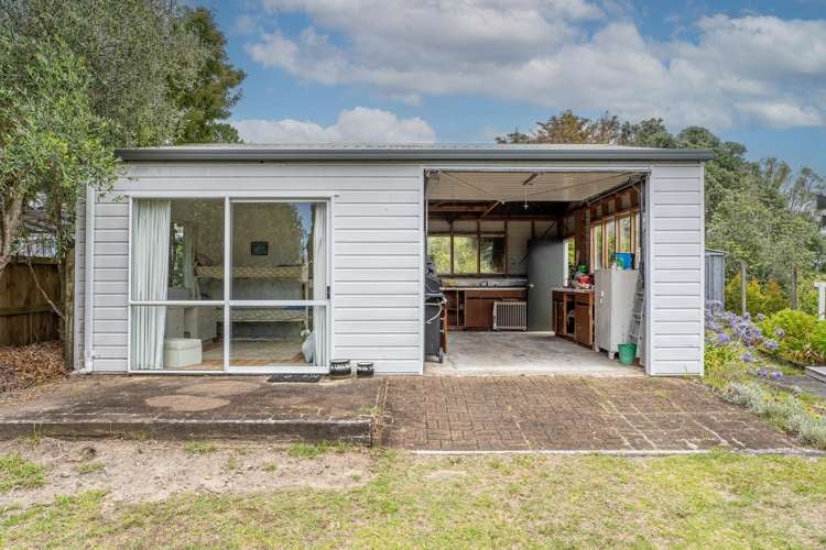 6 Lake Court Pauanui_17