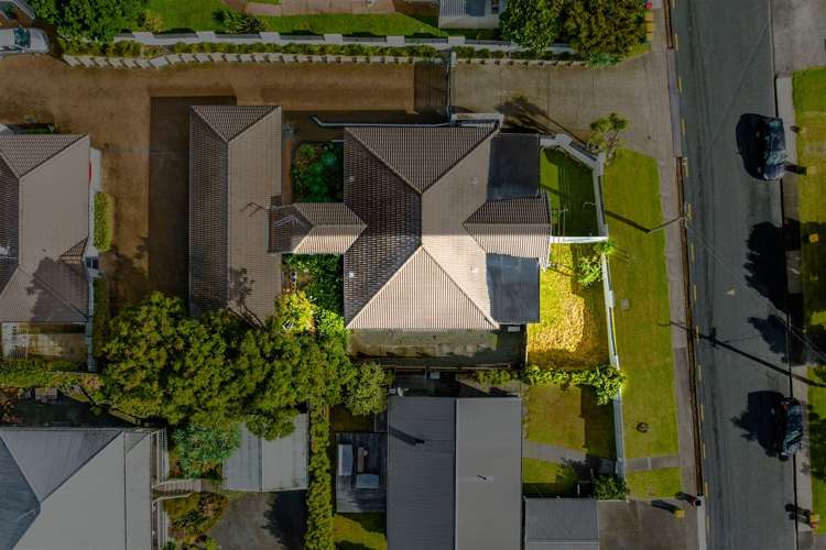 2/57 Gladstone Road Northcote_15