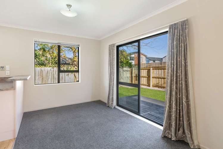 25f Parnwell Street Burwood_20