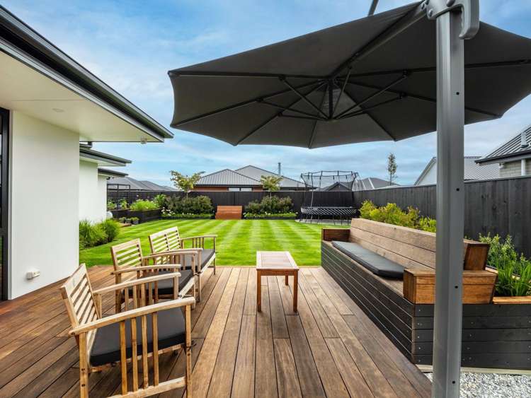 24 Whitehorn Drive Lincoln_33