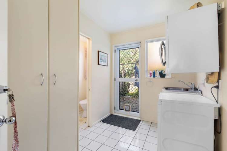 8/50 Cook Street Howick_17