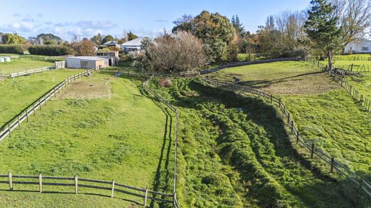 16 Castle Street Eltham_18