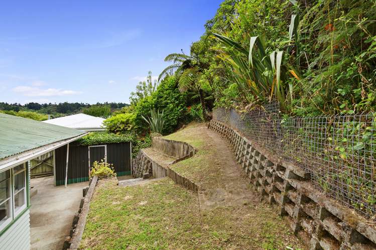 19 Morrison Grove Stokes Valley_17