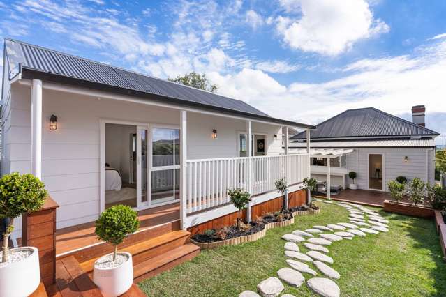 Stylish Living - Coveted Location