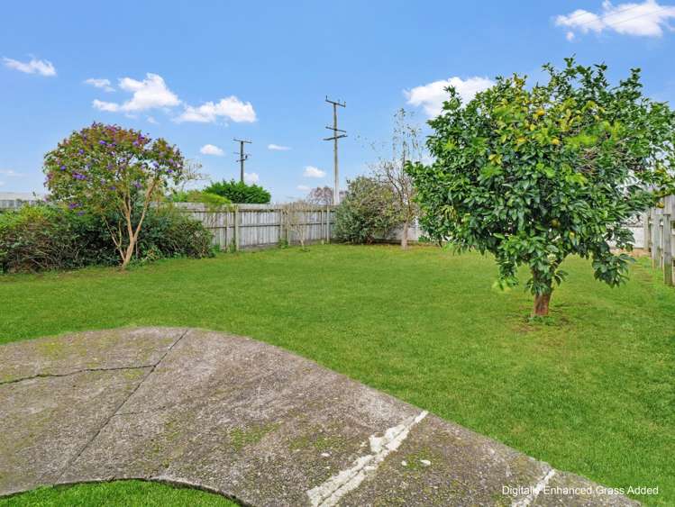 595 Queen Street East Levin_18