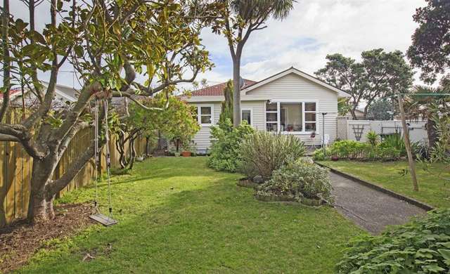 38 Kauri Street Miramar_2