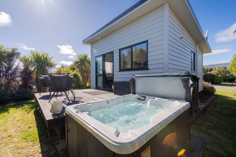 75 Burnby Drive Te Anau_11
