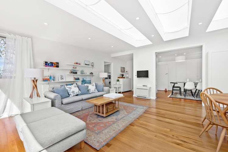 48 Gurney Road Kelson_6