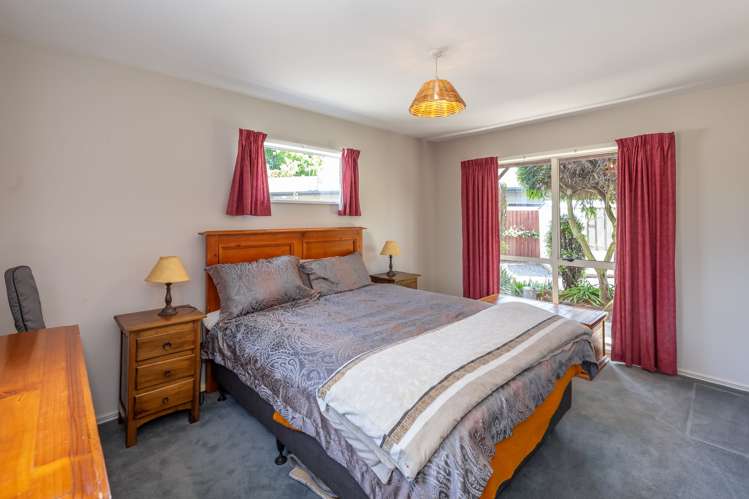 12 Taranaki Drive Woodend_11