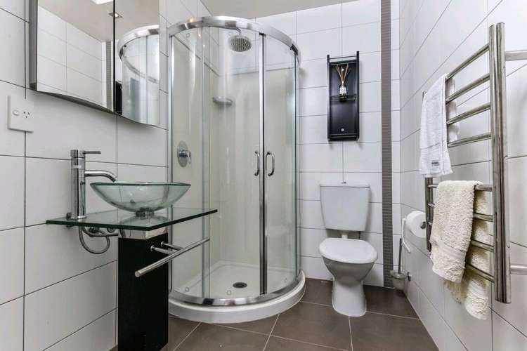 2/12a Sanders Avenue Takapuna_15