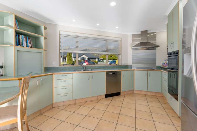 5 Strawberry Grove Richmond_5