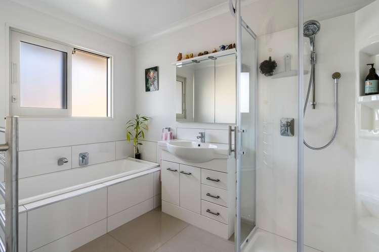 10 Harold Place Stoke_16