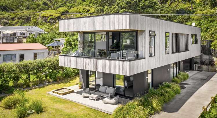 11 Edwin Mitchelson Road Muriwai_0