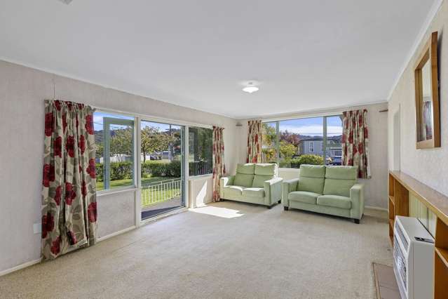 2 Miles Crescent Wainuiomata_4