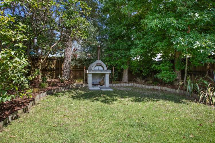 31 Thornlow Street Glendene_18