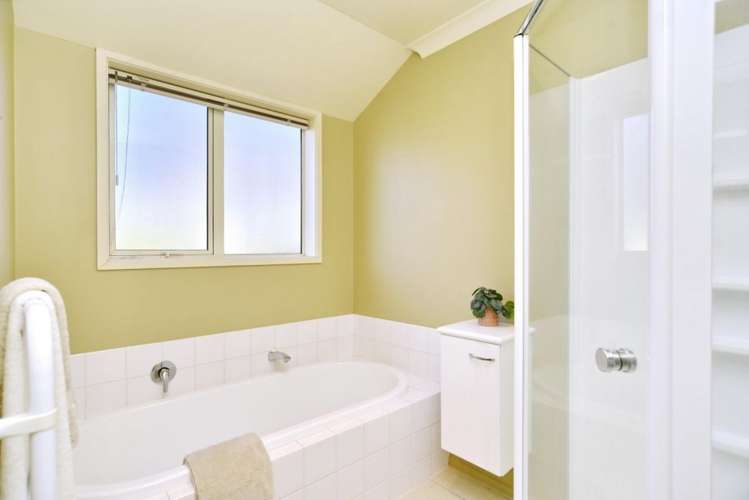 8 Ross Place Northwood_18