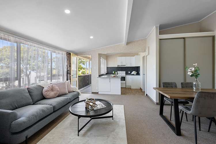 8 Julian Place Westown_20