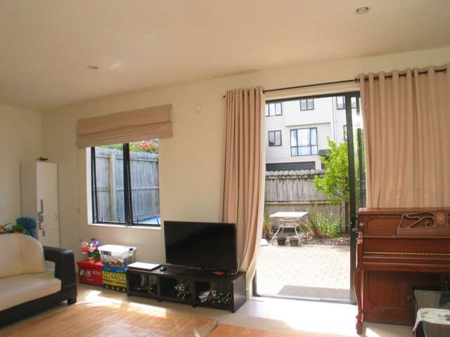 51/22 Northcross Drive Oteha_4