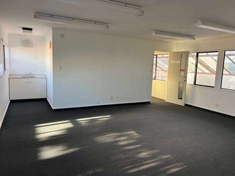 3 & 4/1 View Road Glenfield_5