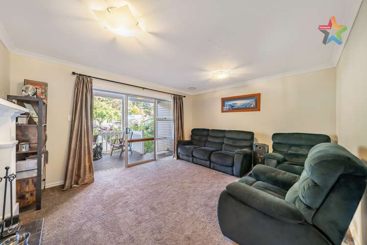 44 Hair Street Wainuiomata_9