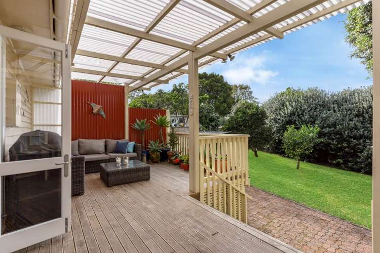 37 Sherwood Avenue Te Atatu South_11