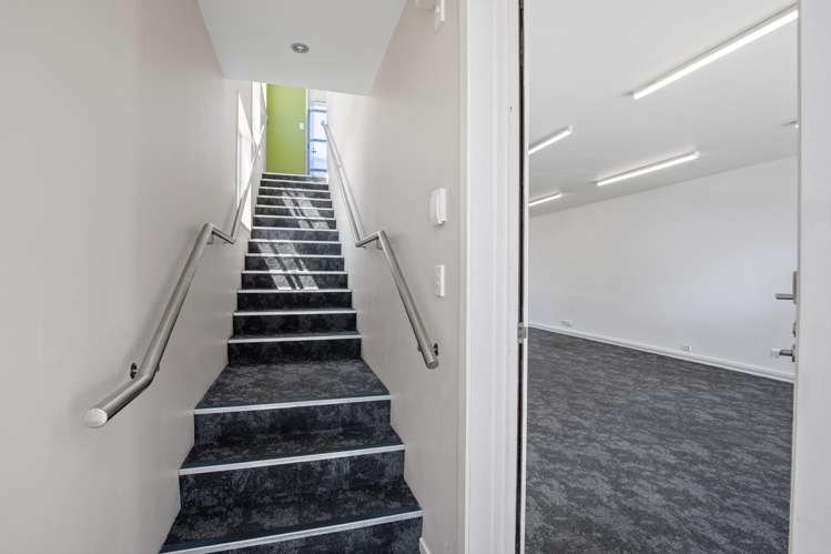 1/27a Sir William Pickering Drive Burnside_11