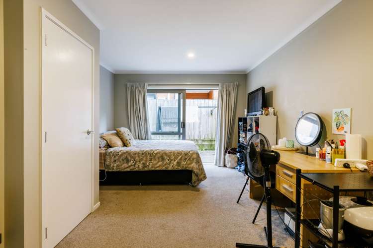 2/181 Knighton Road Hillcrest_9