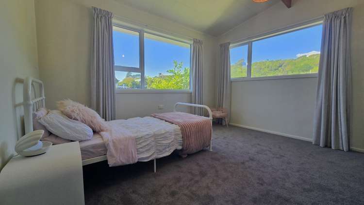 269 Sewell Street Hokitika_6