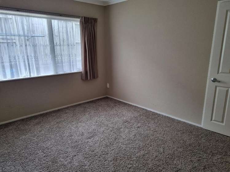 27 Heathfield Avenue Huntington_9