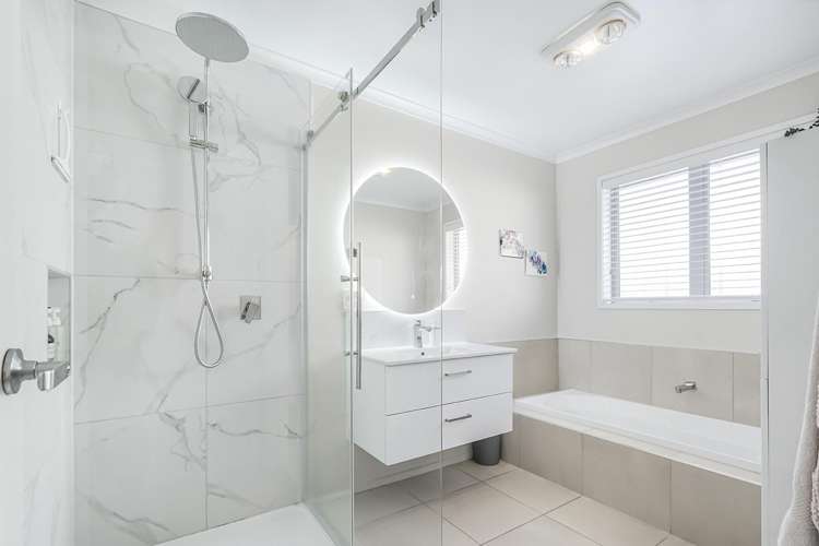 4 Carlingford Rise Dinsdale_18