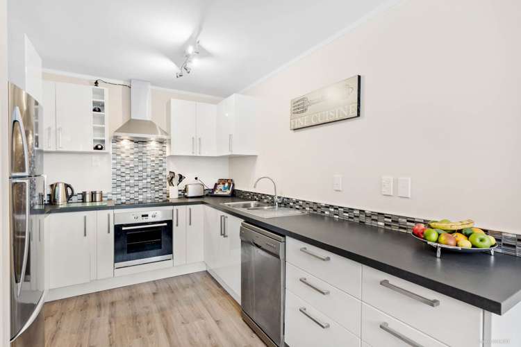 4/30b Verbena Road Birkdale_6