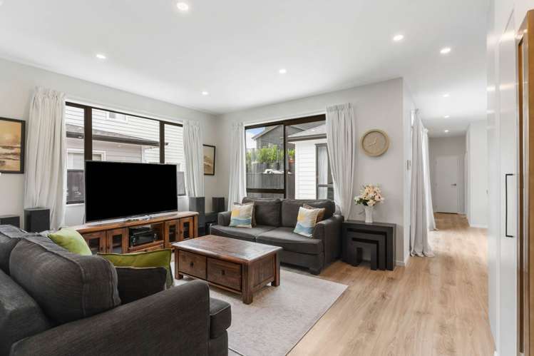 11 Sidwell Road Wainui_1