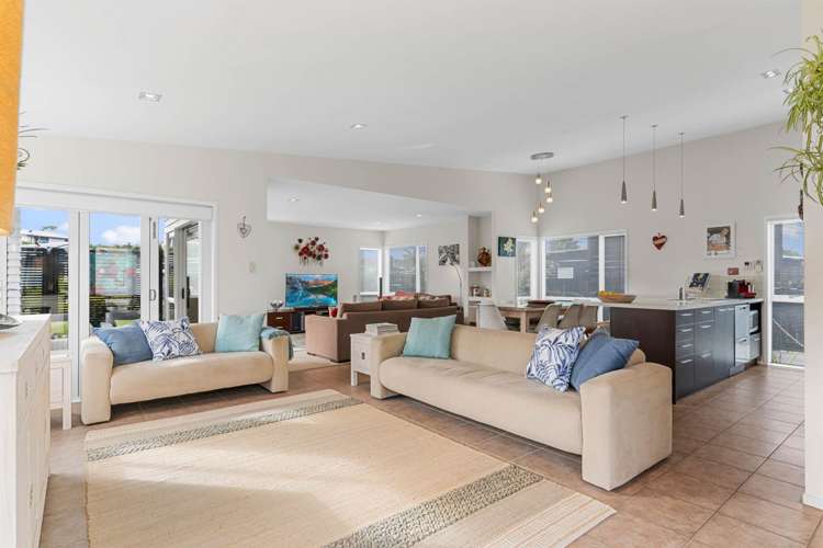 14 Seabreeze Road Mangawhai Heads_51