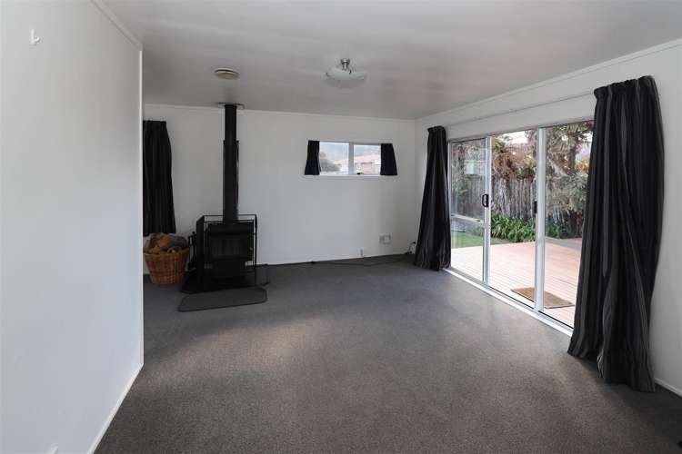 1 Logan Street Fairy Springs_6