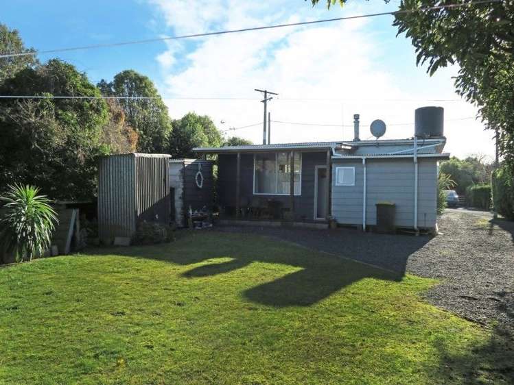 12 Matai Street Kaka Point_10