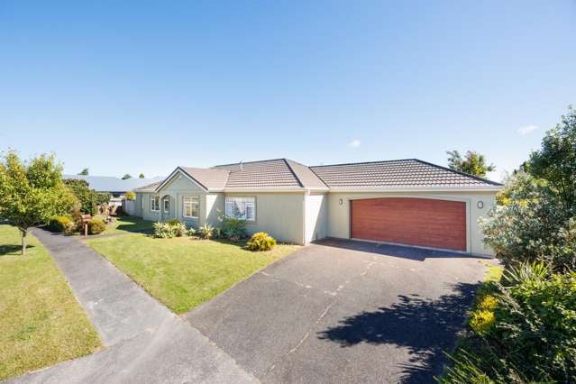 Large four bedroom home in popular Fitzherbert