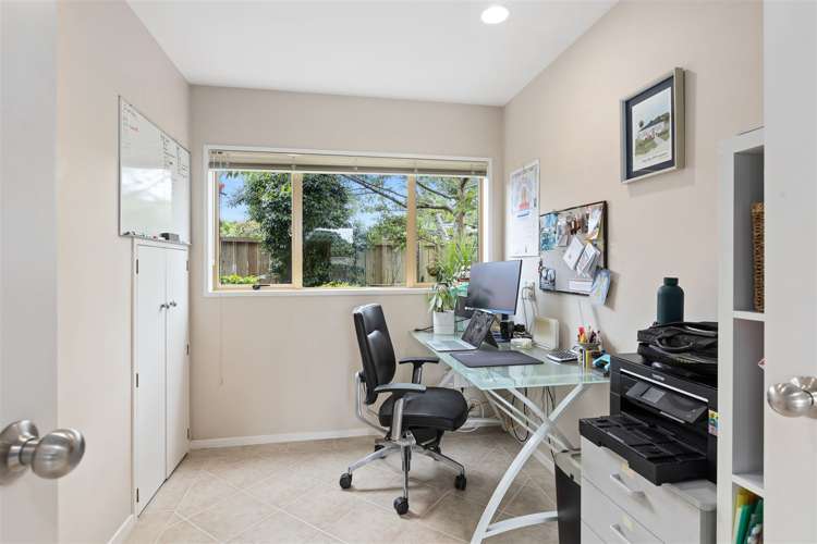 484 Beach Road Murrays Bay_18