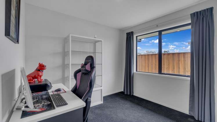 51 Tobollie Drive Rolleston_13