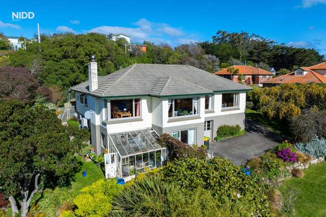 Prime Family Home with a Lush Garden