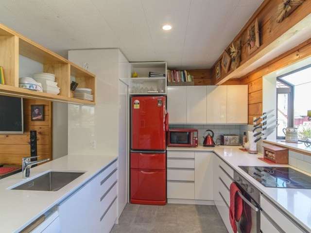 210a Queens Drive Lyall Bay_4