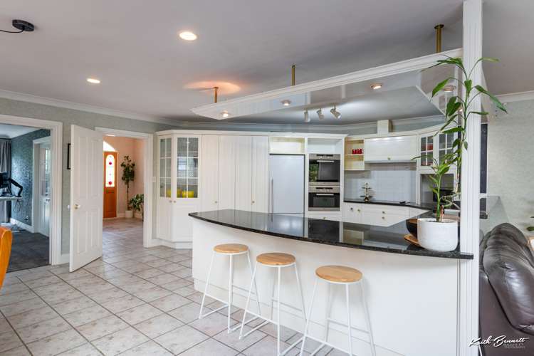 29 Clearwater Terrace Brown Owl_12